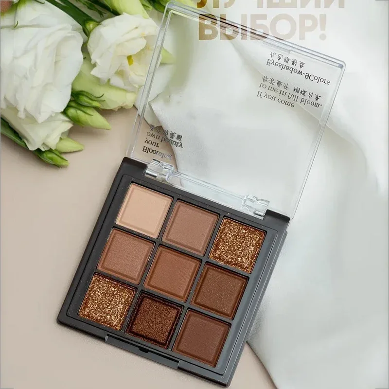 Chocolate Eyeshadow Palette 9  – Merit Beauty Makeup recenzja i cena
