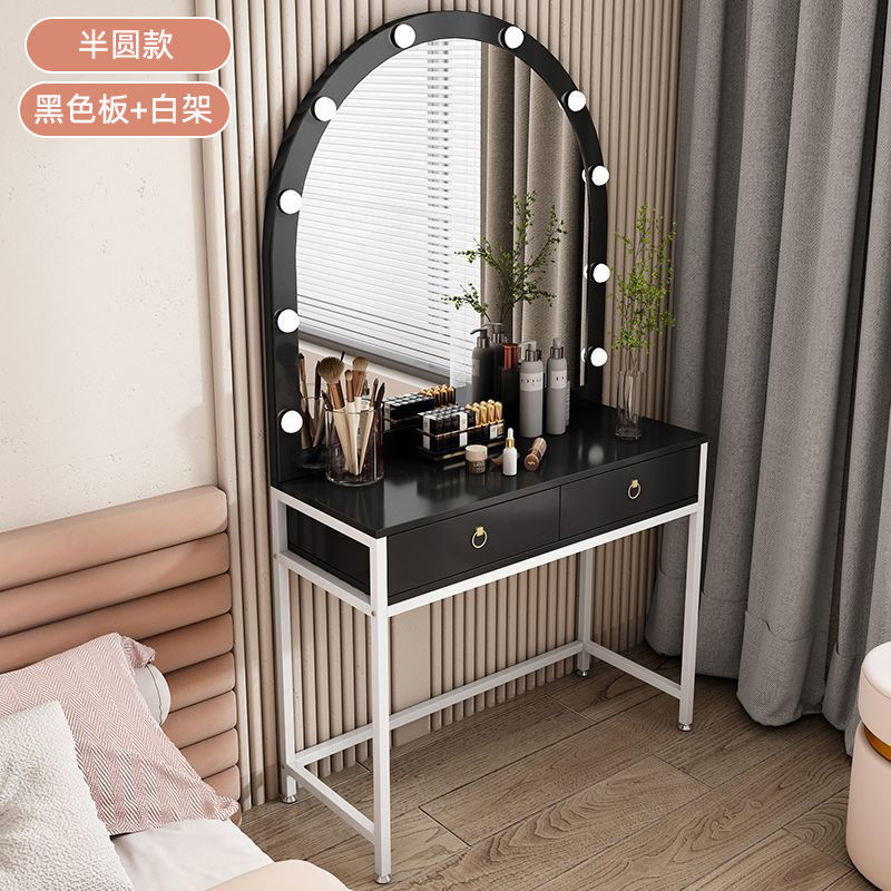 Studio makeup mirror with lamp – Beauty And Makeup Studio recenzja i cena