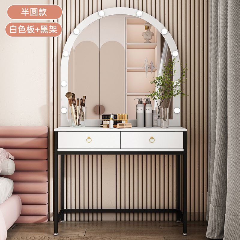 Studio makeup mirror with lamp – Beauty And Makeup Studio recenzja i cena