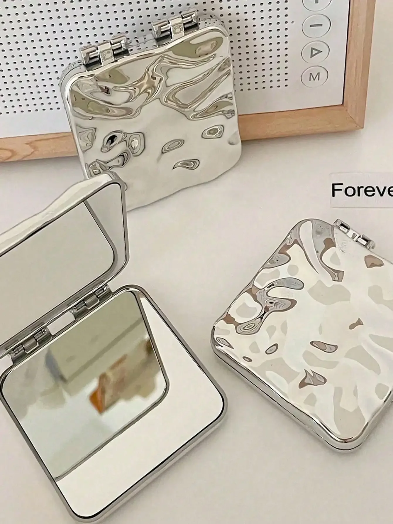 Portable Folding Makeup Mirror – Makeup Beauty Y2K Style recenzja i cena