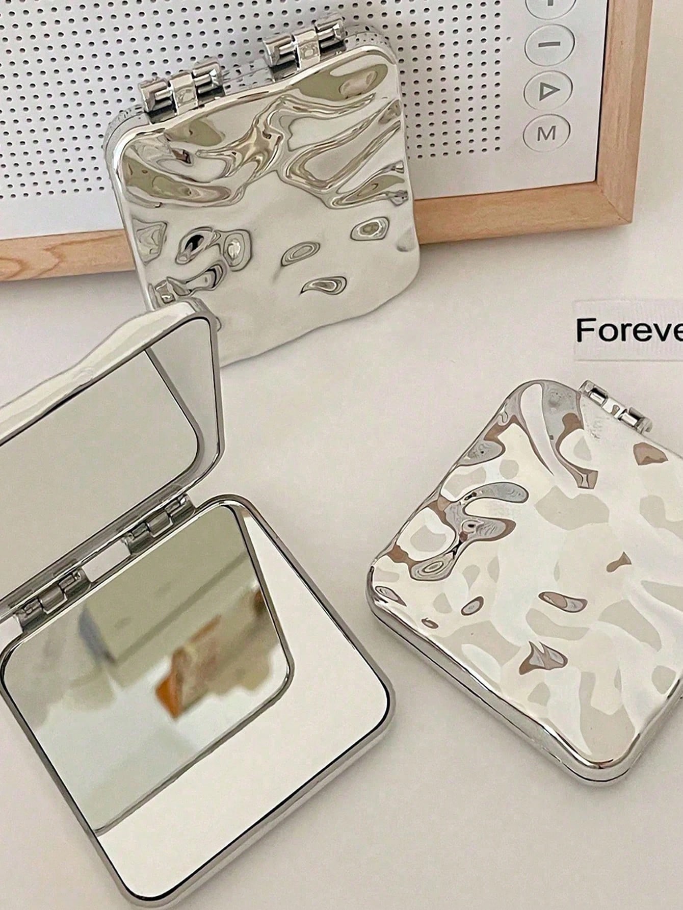 Portable Folding Makeup Mirror – Makeup Beauty Y2K Style recenzja i cena